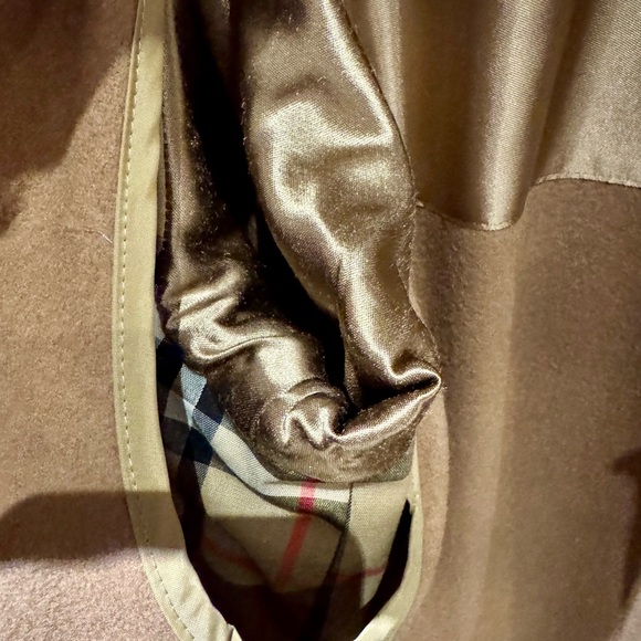 Burberry Tan Trench Coat - Picture 8 of 13